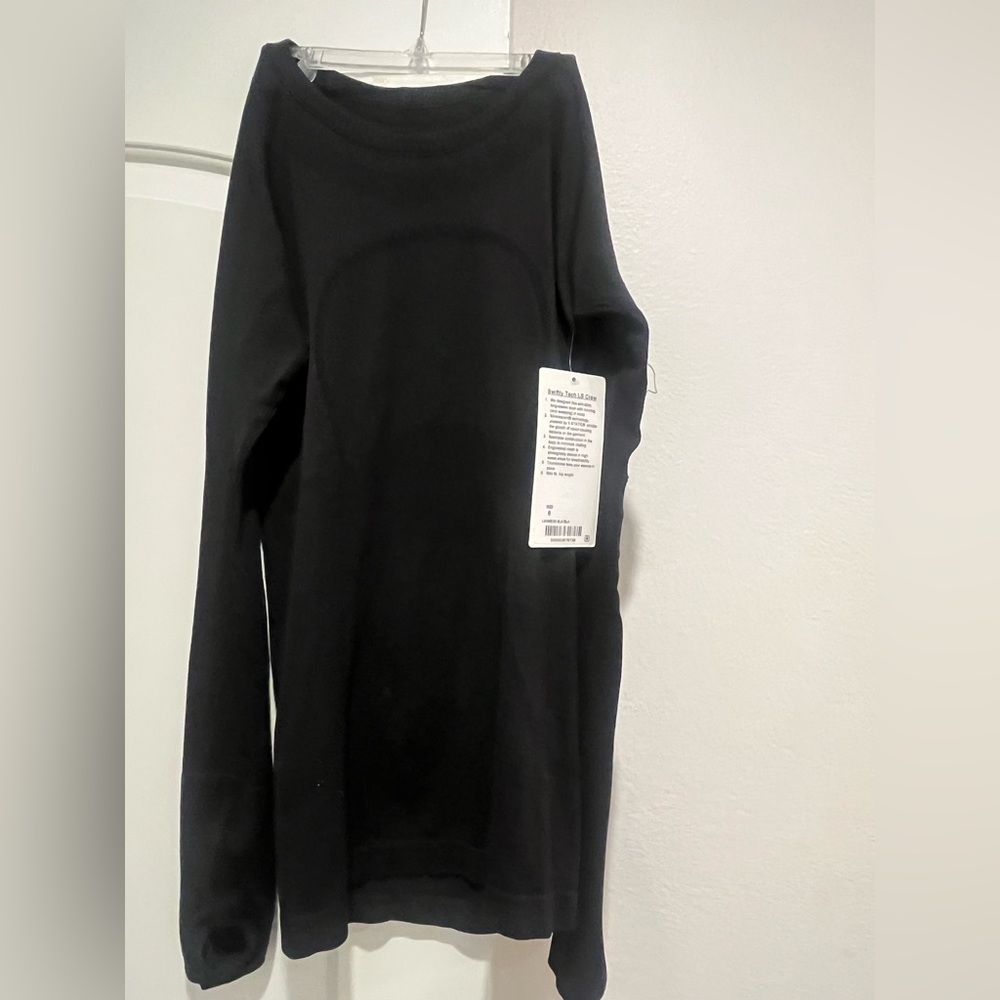 Lulu lemon slim fit long sleeve top